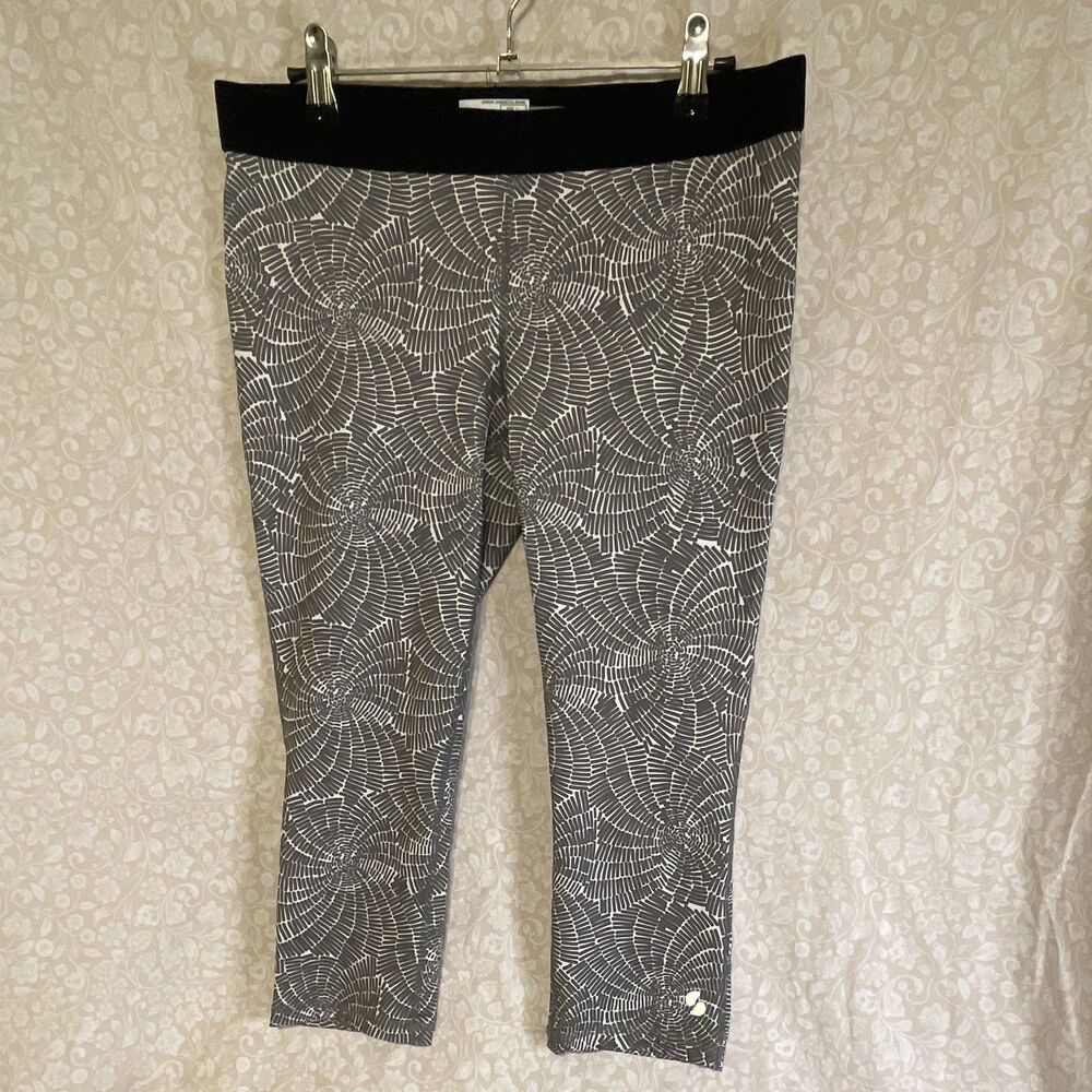 Soffe Dri Juniors L Low Rise Capri Leggings Gray/White Geometric Yoga